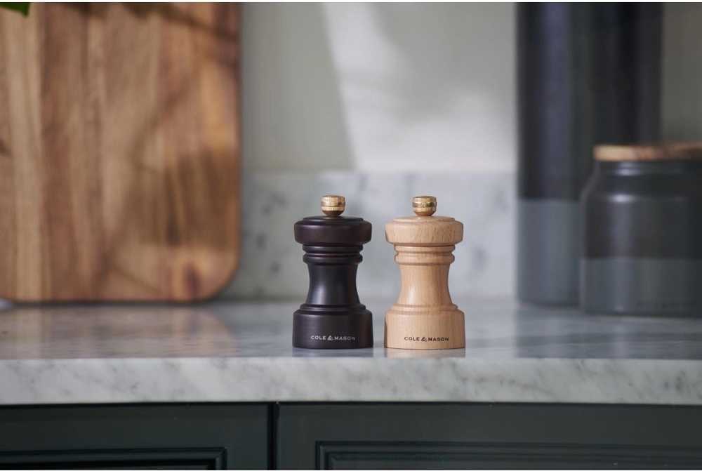 Cole & Mason Mlýnek na pepř Hoxton Chocolate Wood Precision+