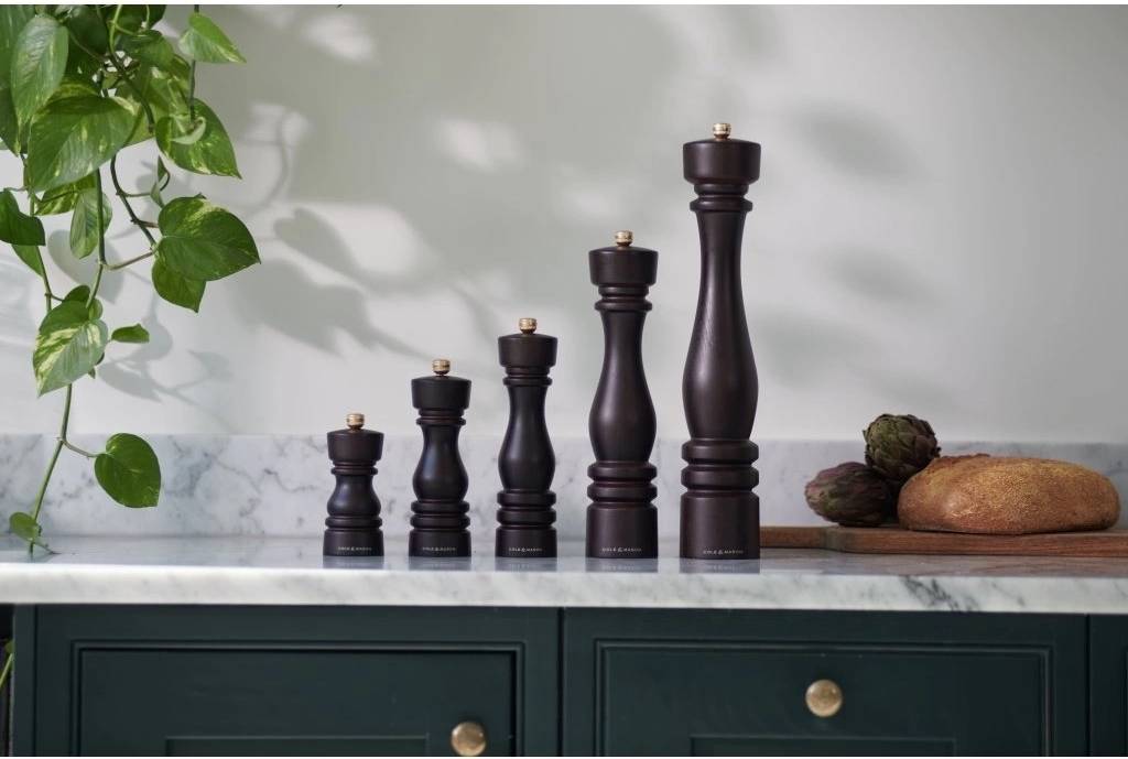 Cole & Mason Mlýnek na pepř London Chocolate Wood Precision+ 13 cm