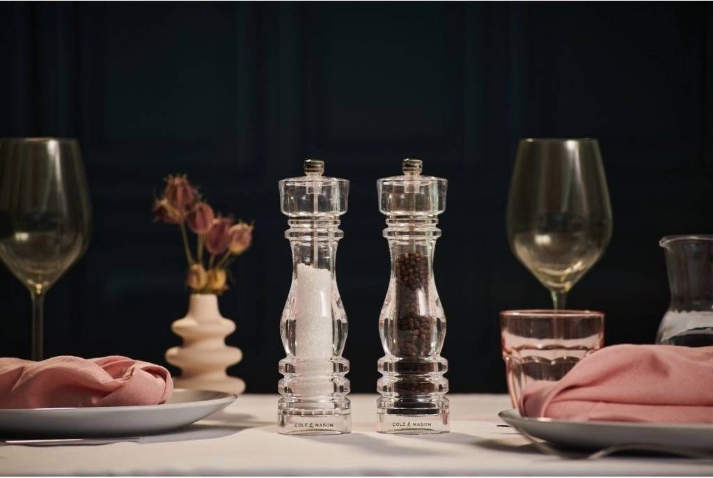 Cole & Mason Mlýnek na sůl London Acrylic Precision+ 22 cm