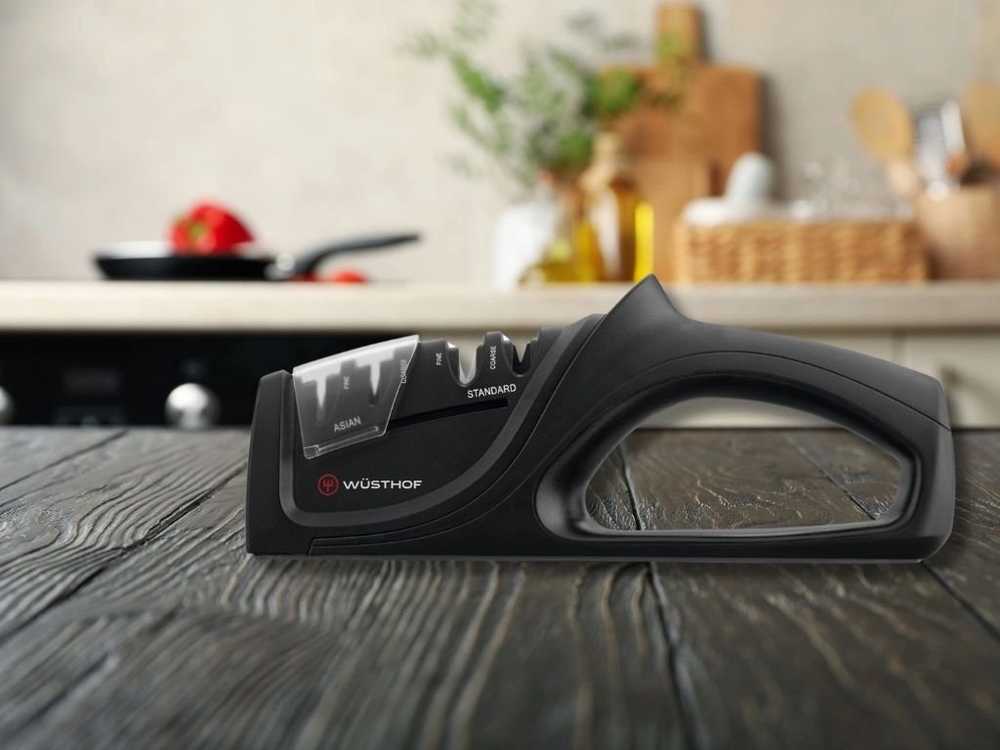 Wüsthof Brousek univerzální dvoustupňový pro 2 typy nožů