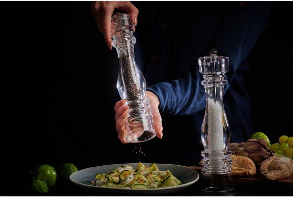 Cole & Mason Sada mlýnků na sůl a pepř London Acrylic Precision+ 22 cm