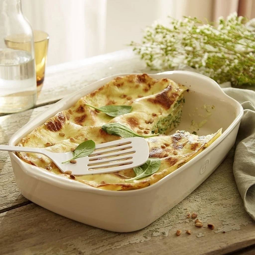 Emile Henry Ultime Zapékací mísa obdélníková 30 x 19 cm, šedivá Perle