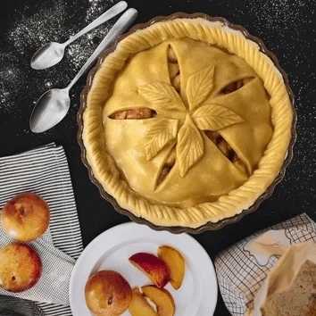 Emile Henry Écume Koláčová forma 28 cm, světle modrá