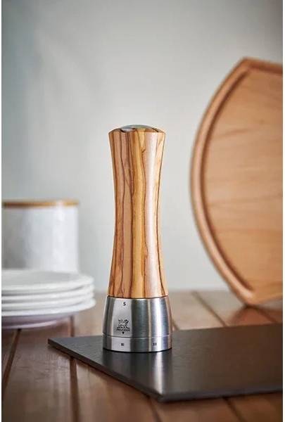 Peugeot Madras Mlýnek na sůl, 21 cm, olivové dřevo