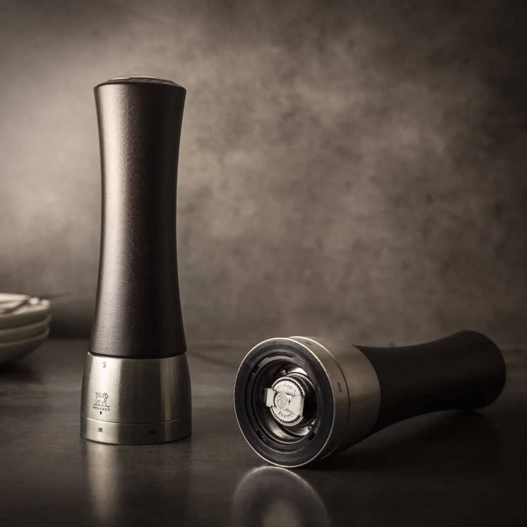 Peugeot Madras Mlýnek na sůl, 21 cm, čokoládová