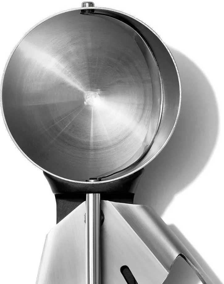 OXO Good Grips Nerezová lžíce na zmrzlinu s výklopným mechanismem