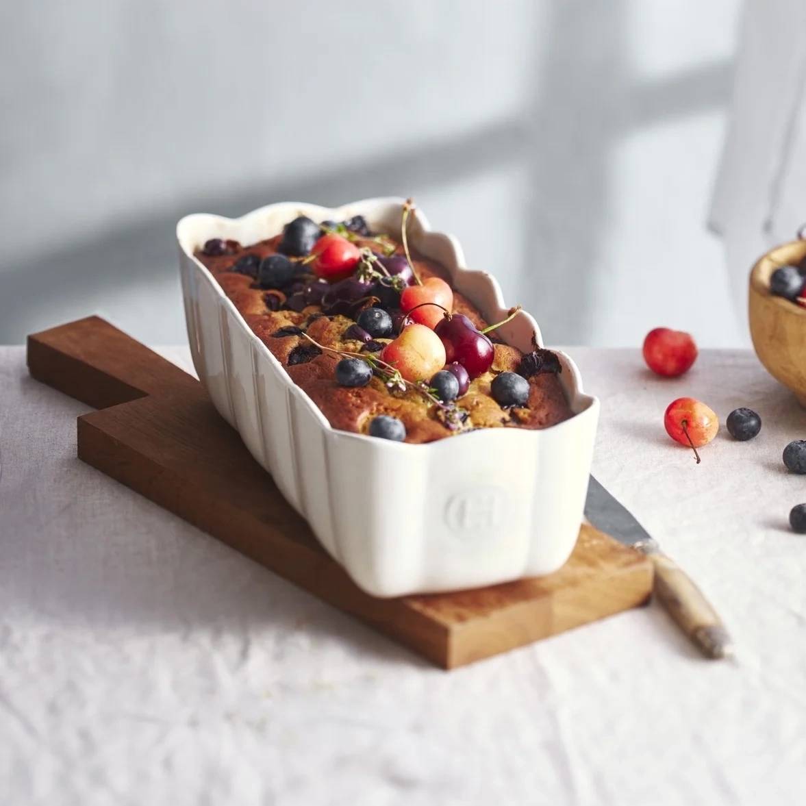 Emile Henry Madeline Koláčová forma, 26.5 cm, Rose Candy