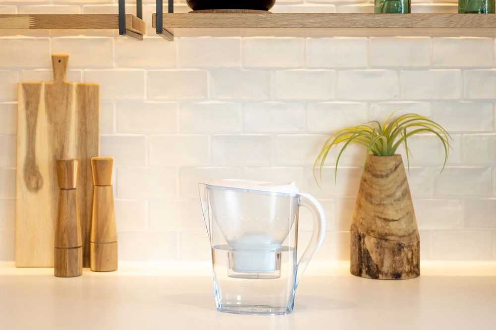 Brita Filtrační konvice Marella se 3 filtry, bílá