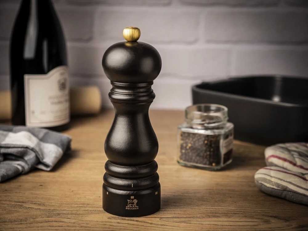 Peugeot Paris u'Select Mlýnek na sůl, 18 cm, čokoládová