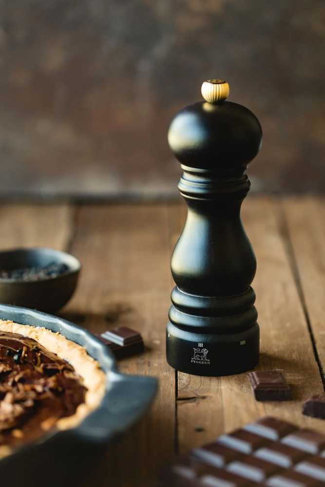 Peugeot Paris u'Select Mlýnek na sůl, 18 cm, čokoládová