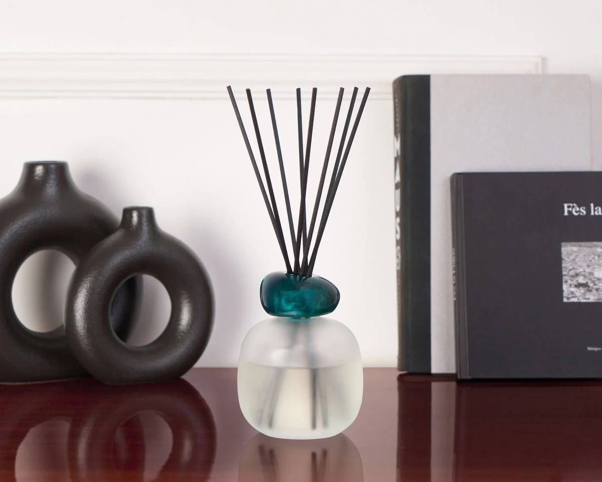 Maison Berger Paris Aroma difuzér Mineral s náplní Blue Seduction, 180 ml, průhledná