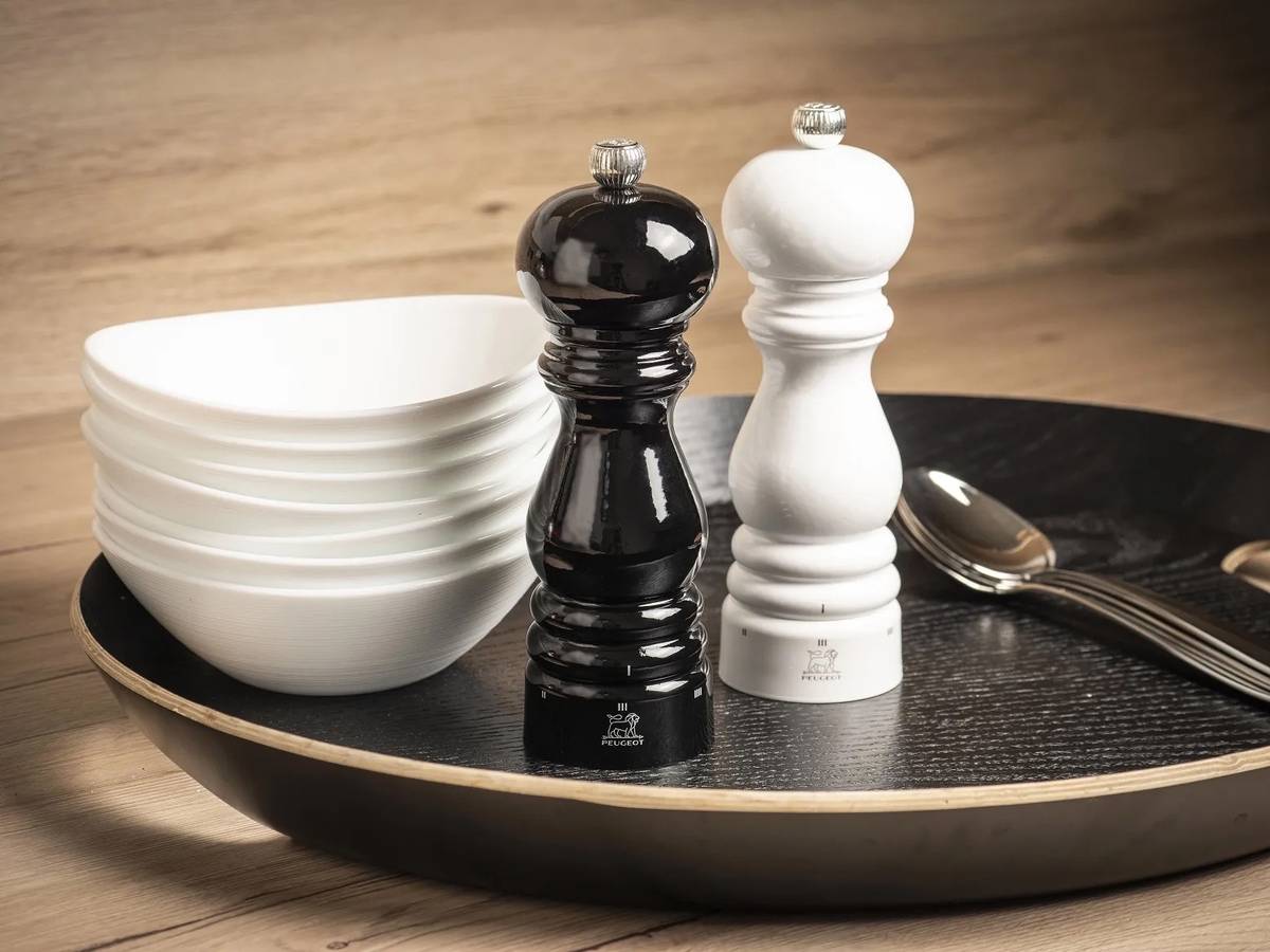 Peugeot Paris u'Select Mlýnek na sůl, 18 cm, bílá lak