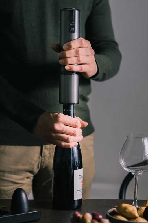 Peugeot Dobíjecí elektrická vývrtka Elis Touch, černá carbon