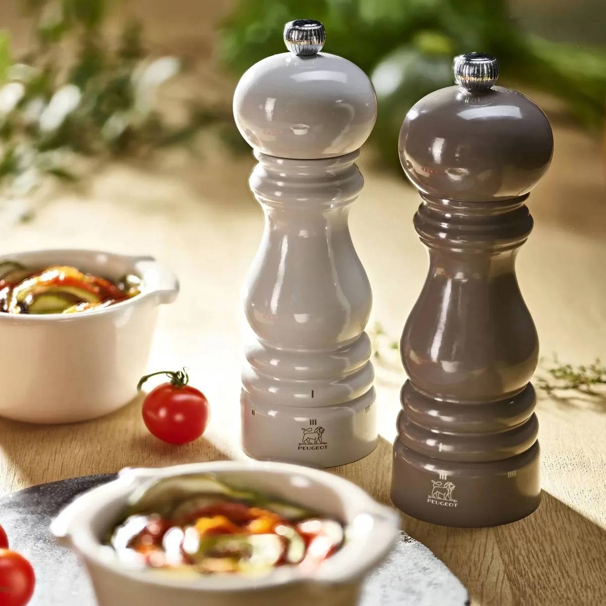 Peugeot Paris u'Select Mlýnek na sůl, 18 cm, perleťově šedá