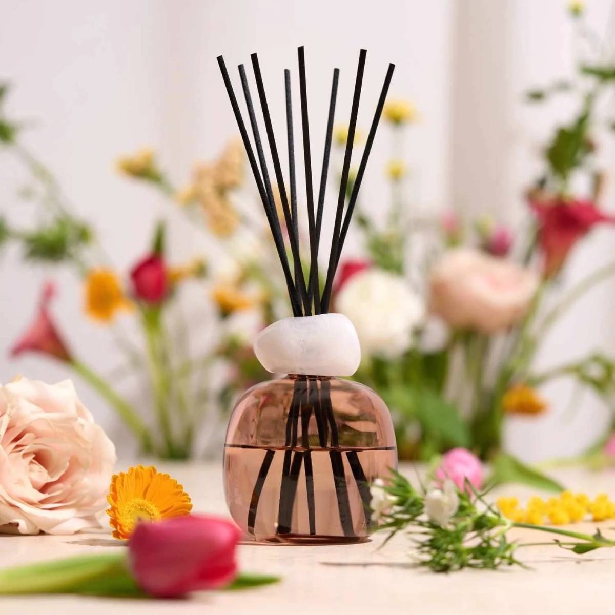 Maison Berger Paris Aroma difuzér Mineral s náplní Lady Flower, 180 ml, švestková