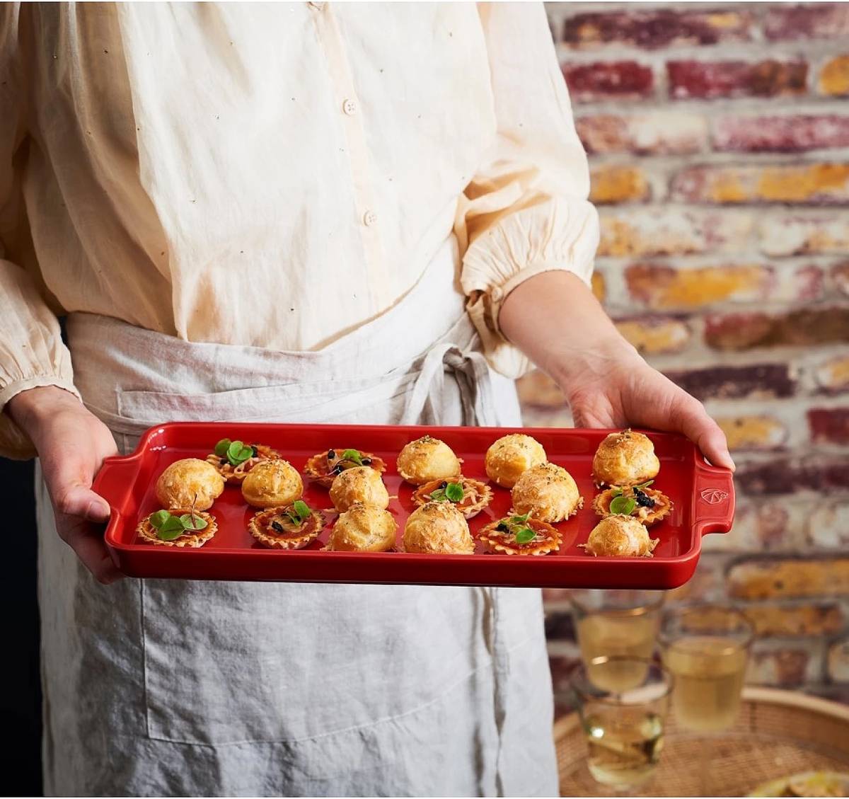 Peugeot Appolia Keramický servírovací a zapékací tác, 40 cm, červená