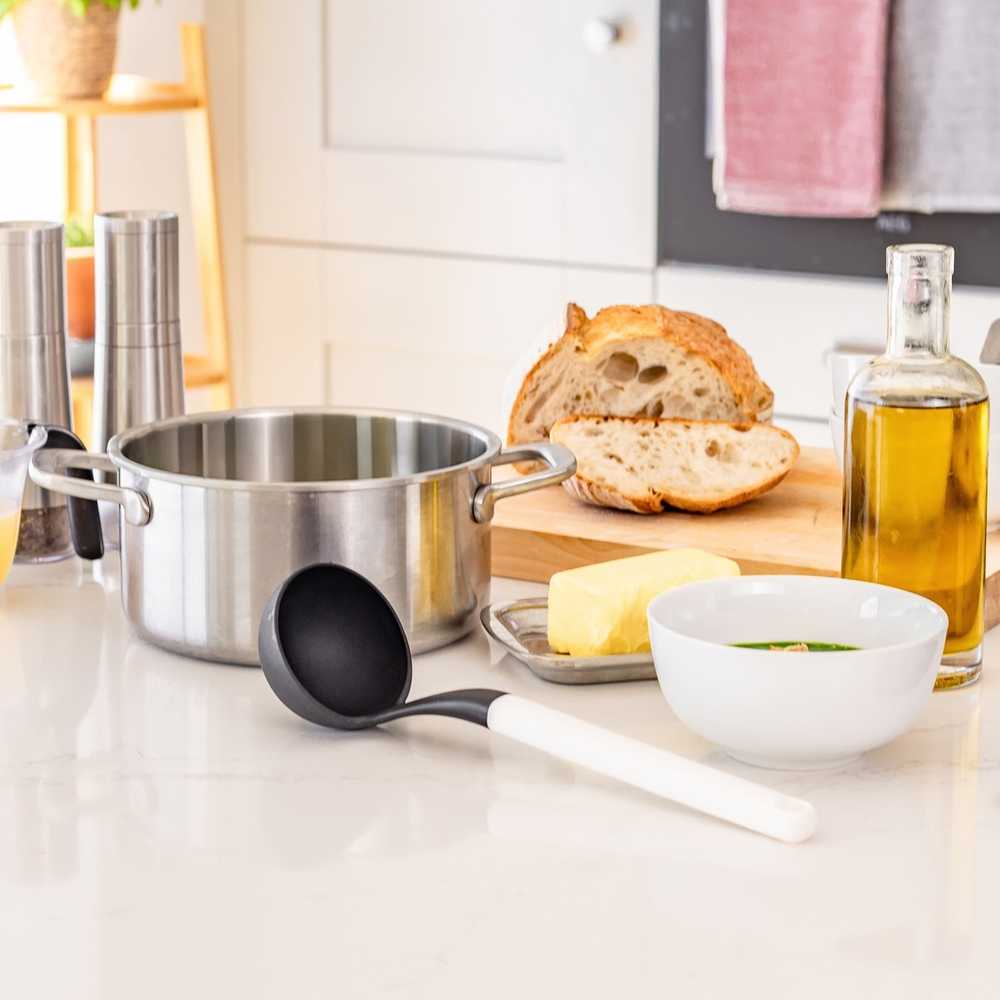 KitchenAid Naběračka, 30 cm, porcelain white