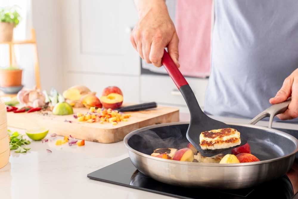 KitchenAid Obracečka, 34 cm, empire red