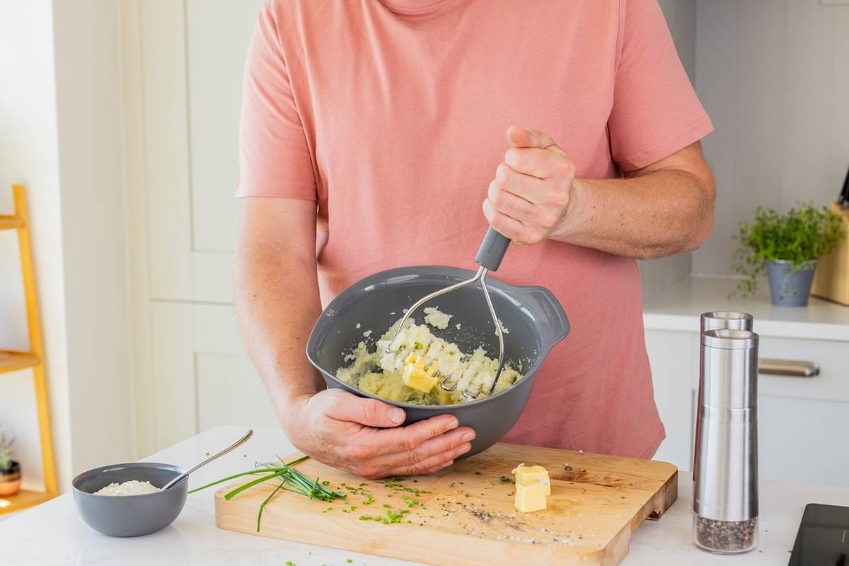 KitchenAid Mačkadlo na brambory, 25.5 cm, charcoal grey