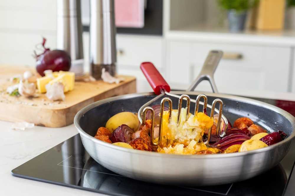 KitchenAid Mačkadlo na brambory, 25.5 cm, empire red