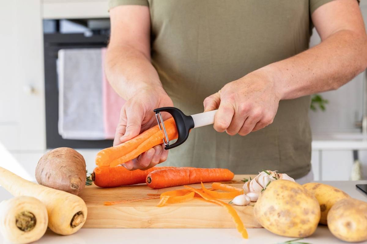 KitchenAid Škrabka horizontální, 17.5 cm, porcelain white