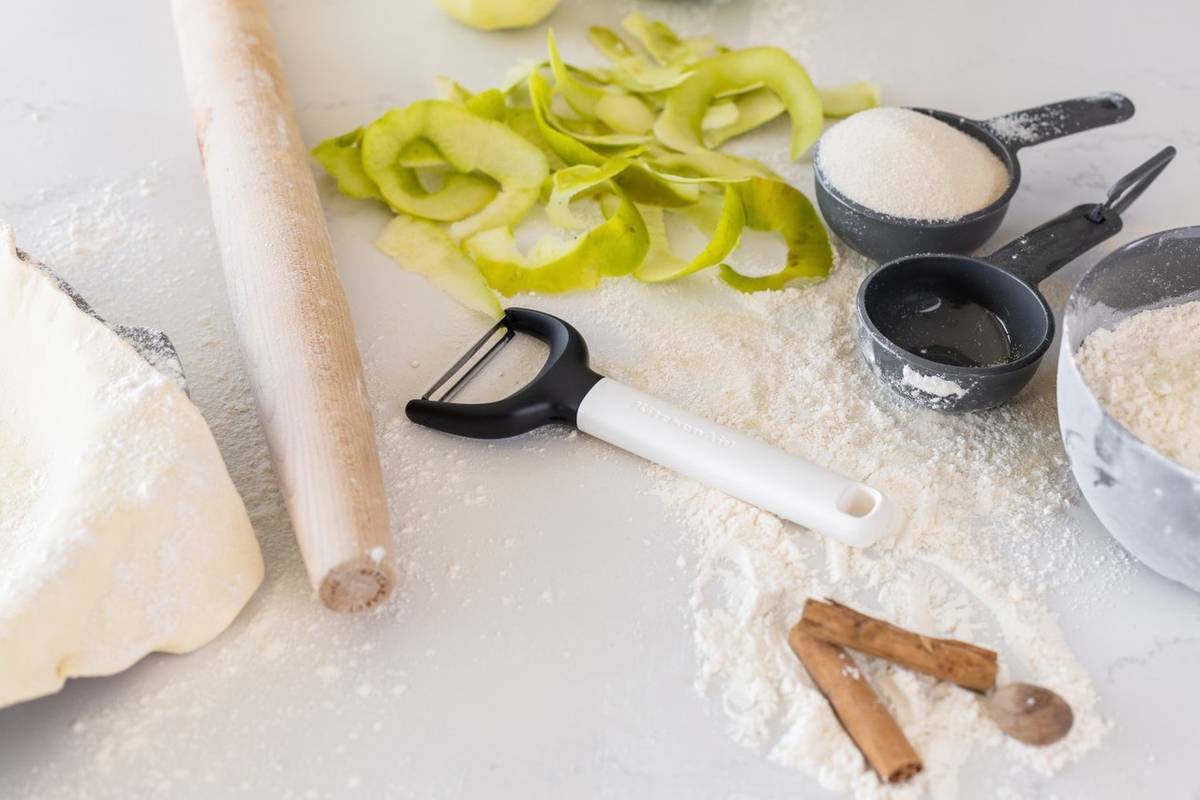 KitchenAid Škrabka horizontální, 17.5 cm, porcelain white