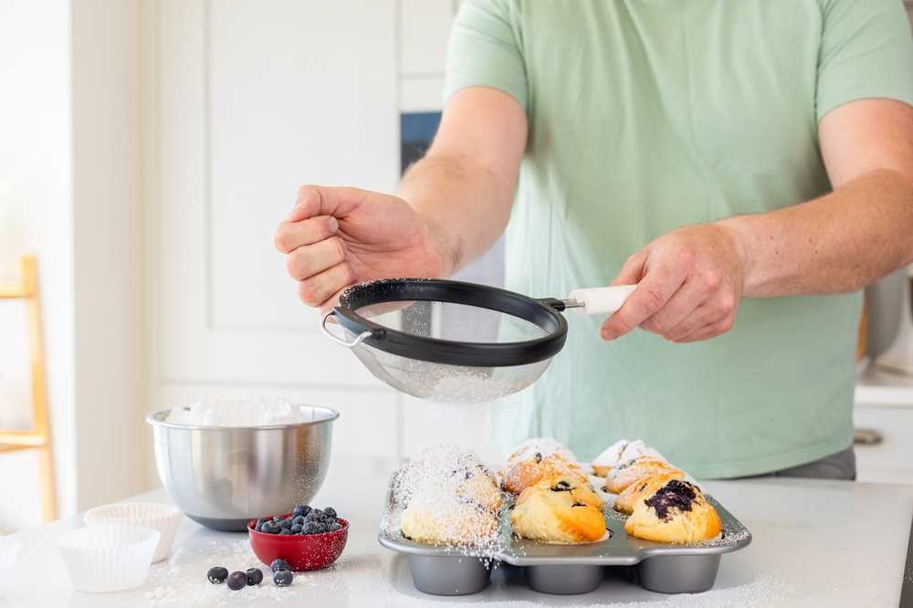 KitchenAid Cedník, 17 cm, porcelain white