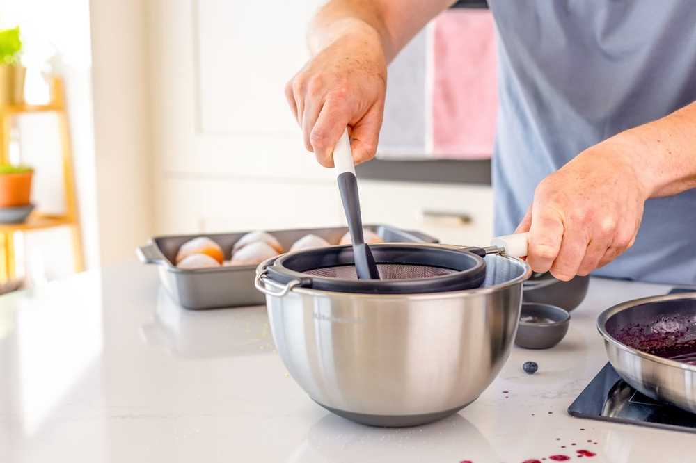 KitchenAid Cedník, 17 cm, porcelain white