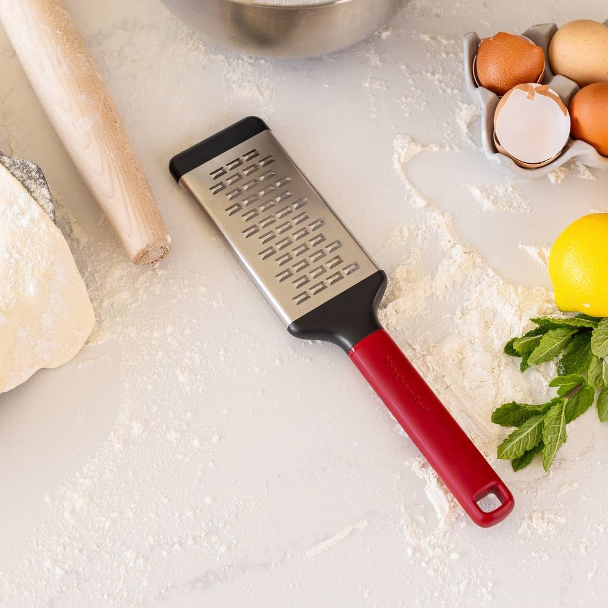 KitchenAid Struhadlo střední, empire red