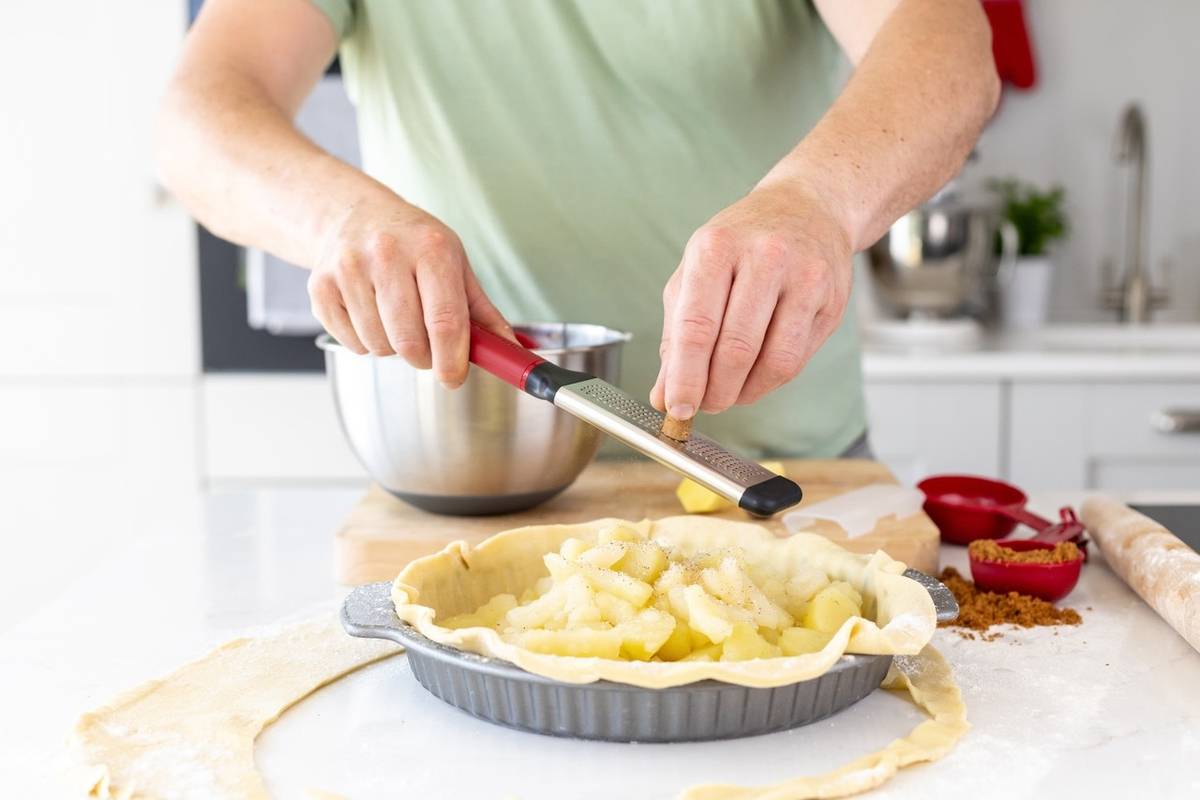 KitchenAid Struhadlo jemné, empire red