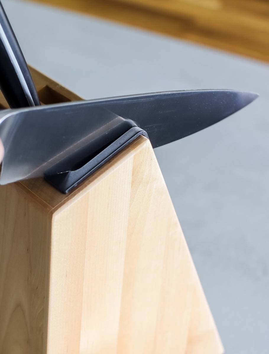 KitchenAid Sada nožů v bloku s brouskem, 5 ks