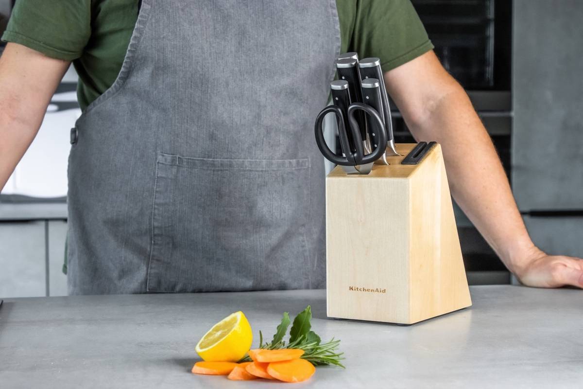 KitchenAid Sada nožů v bloku s brousek, 6 ks