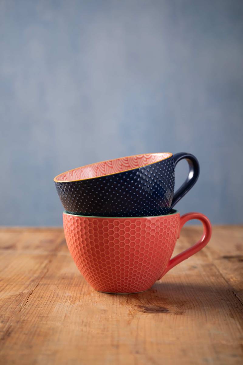 Mikasa Hrnek Red and Blue Arc, 330 ml