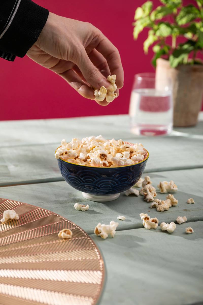 Mikasa Miska na pochutiny Red and Blue Arc, 12 cm