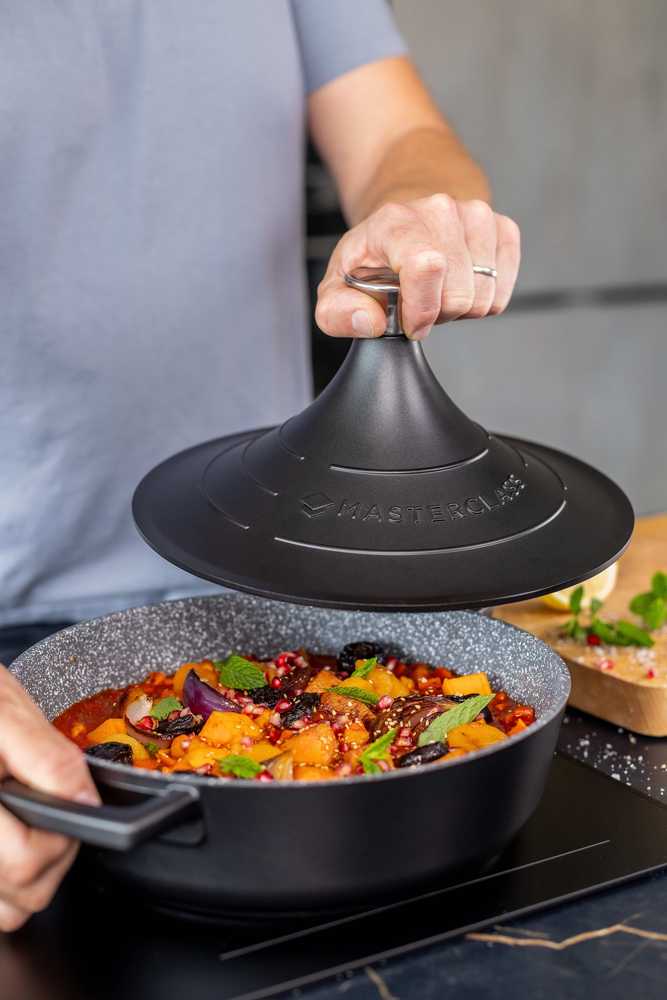 MasterClass Tajine z litého hliníku, 28 cm, černá