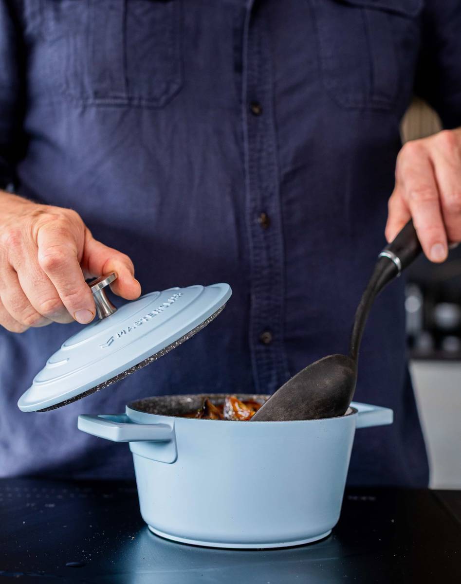 MasterClass Hliníkový kastrol, 16 cm, nebesky modrá