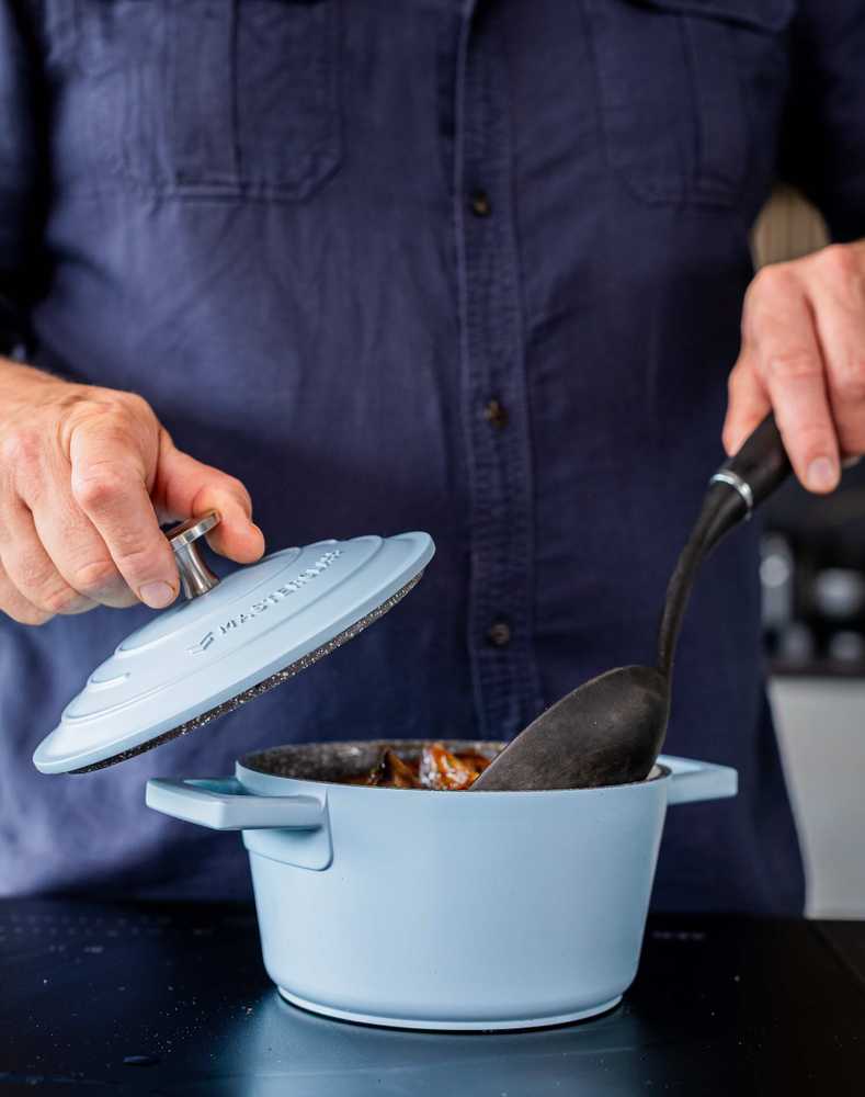 MasterClass Hliníkový kastrol, 16 cm, nebesky modrá