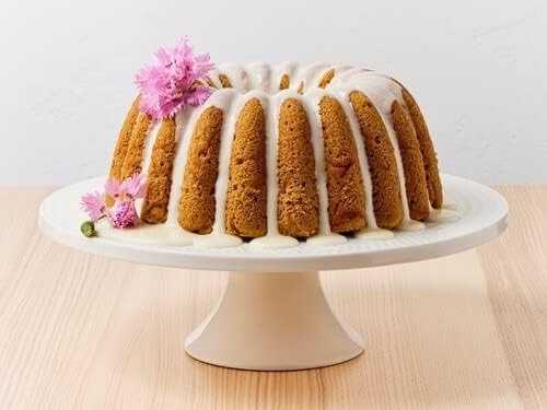 Maxwell & Williams Diamonds Podnos na dort, 30 cm