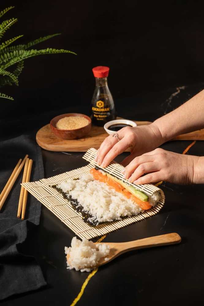 KitchenCraft World of Flavours Sada pro přípravu sushi, 4 ks